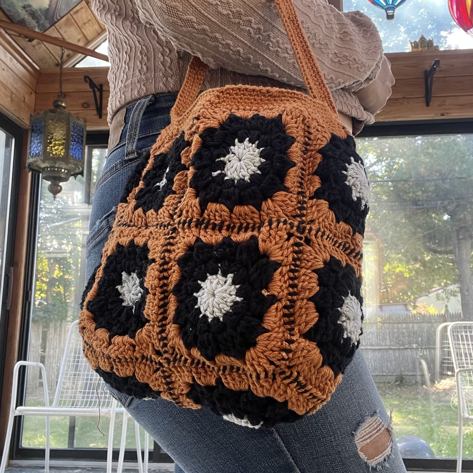 Black Flower Cube Bag